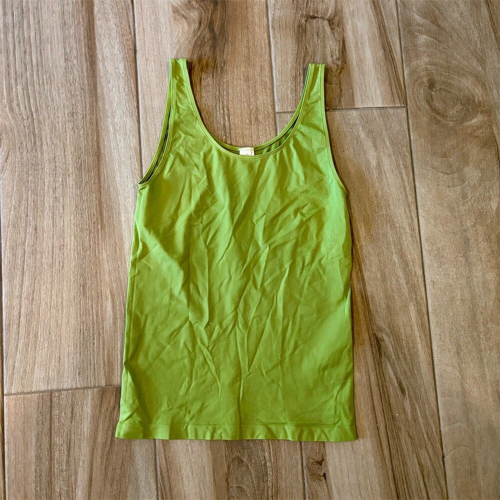 Aventura Tank Top Womens L/XL Lime Green Sleeveless Stretch Scoop Neck
